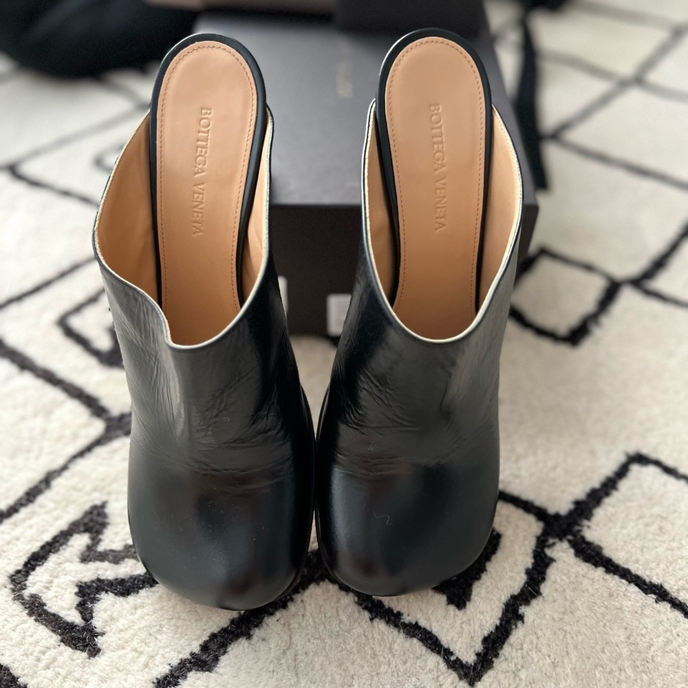 Bottega Veneta Bloc Square Toe Mules